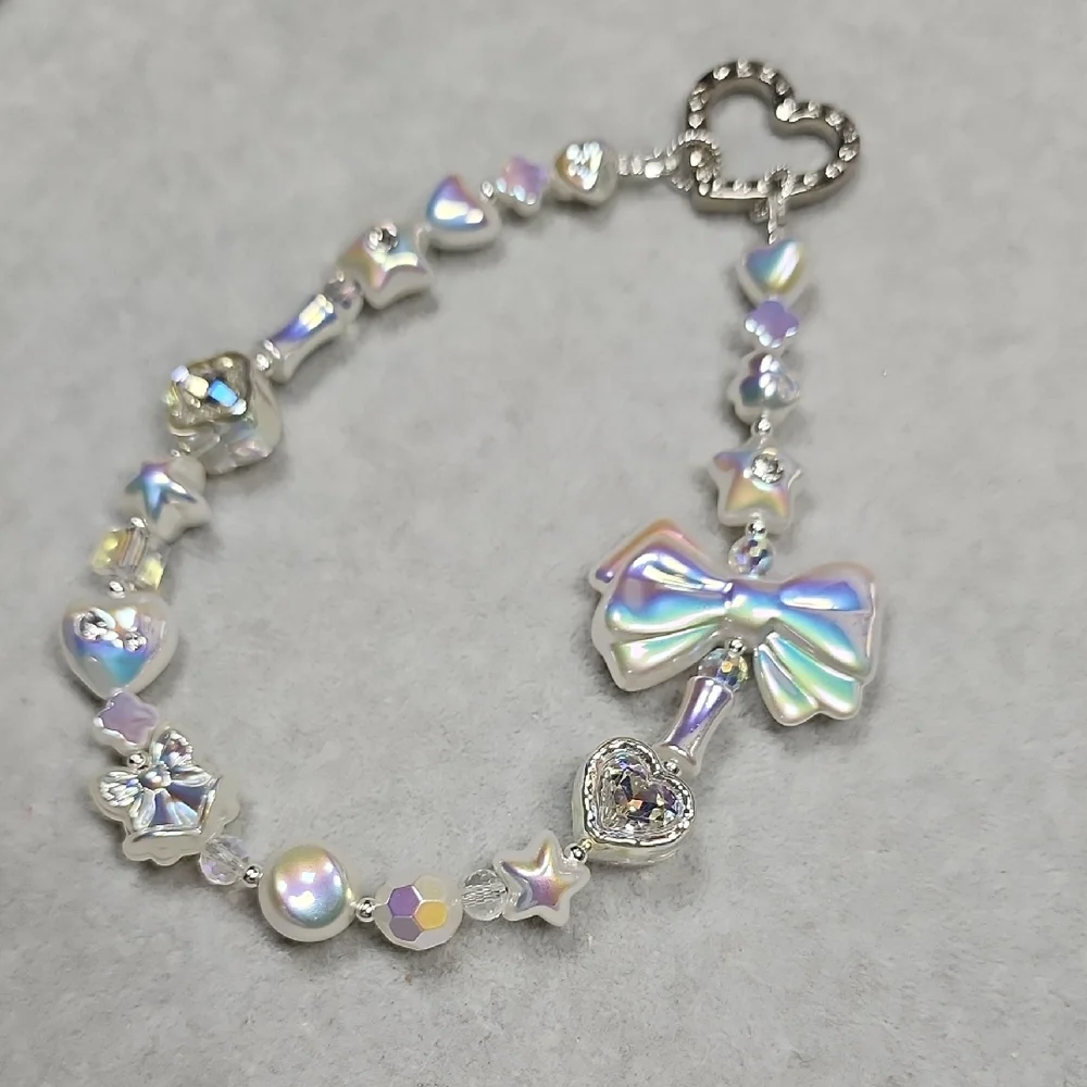 ❌️SOLD❌️Silver Bouque Pearl Phone Bracelet/Phone Charm/Bag Charm - Picture 3 of 4